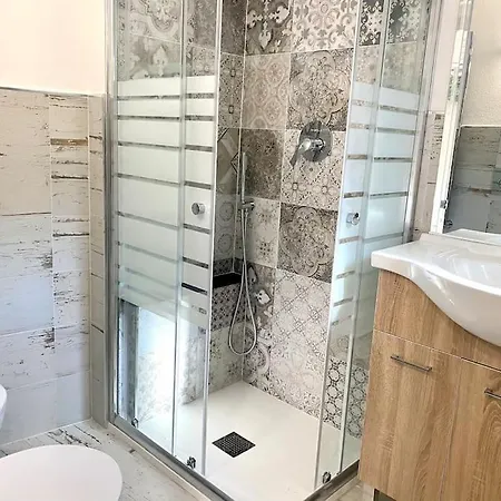 بيت للعطل La Mia Casa A Finalborgo فينالي ليغوري